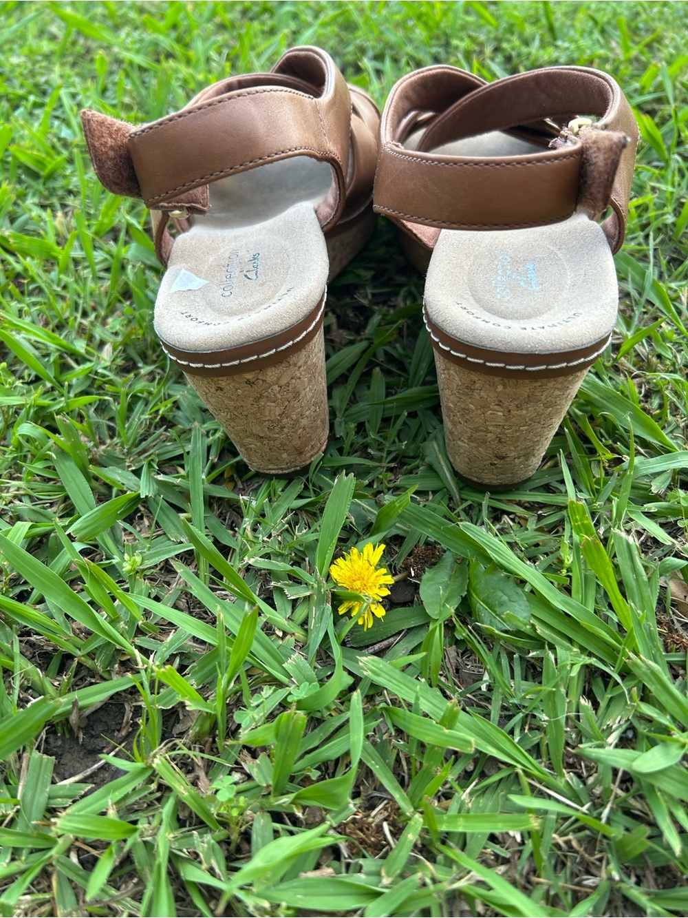 Clarks Giselle Beach Tan Leather Wedge Sandals - Picture 3 of 7